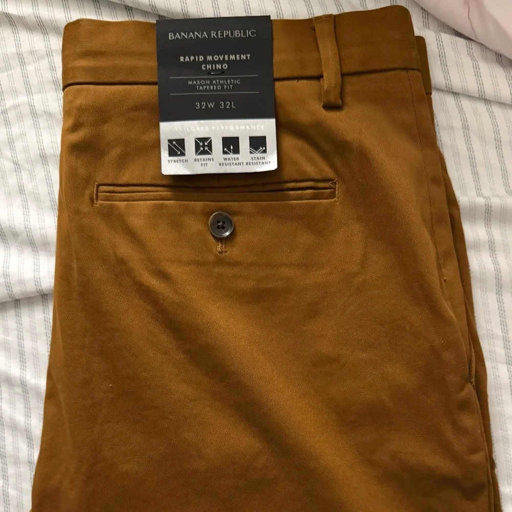 Banana Republic Rapid Movement Chino - Warm Brown/Tan